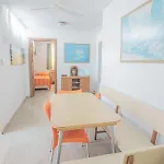 Flatlet With Pool - Free Parking And Wifi *