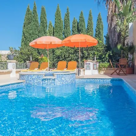 Flatlet With Pool - Free Parking And Wifi * Lija