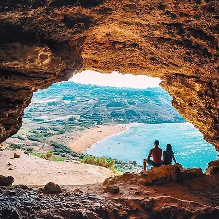 Flatlet With Pool - Free Parking And Wifi Apartament *