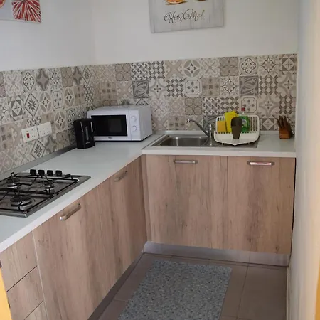 公寓 Flatlet With Pool - Free Parking And Wifi Lija