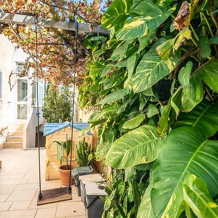 Flatlet With Pool - Free Parking And Wifi * Lija