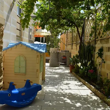 公寓 Flatlet With Pool - Free Parking And Wifi Lija