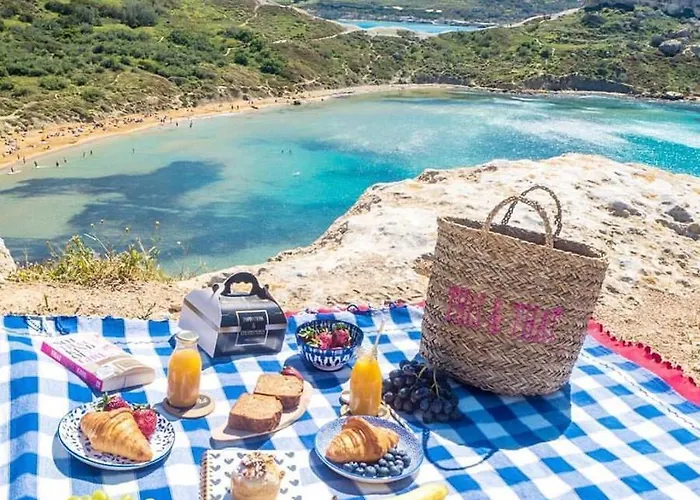 Apartament Flatlet With Pool - Free Parking And Wifi *