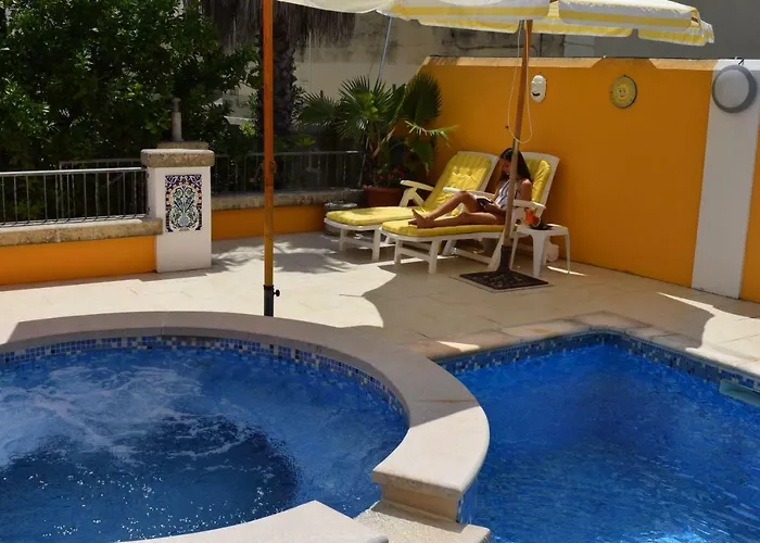 Apartament Flatlet With Pool - Free Parking And Wifi