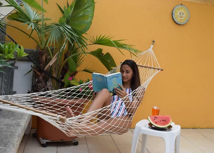 Flatlet With Pool - Free Parking And Wifi Apartament *